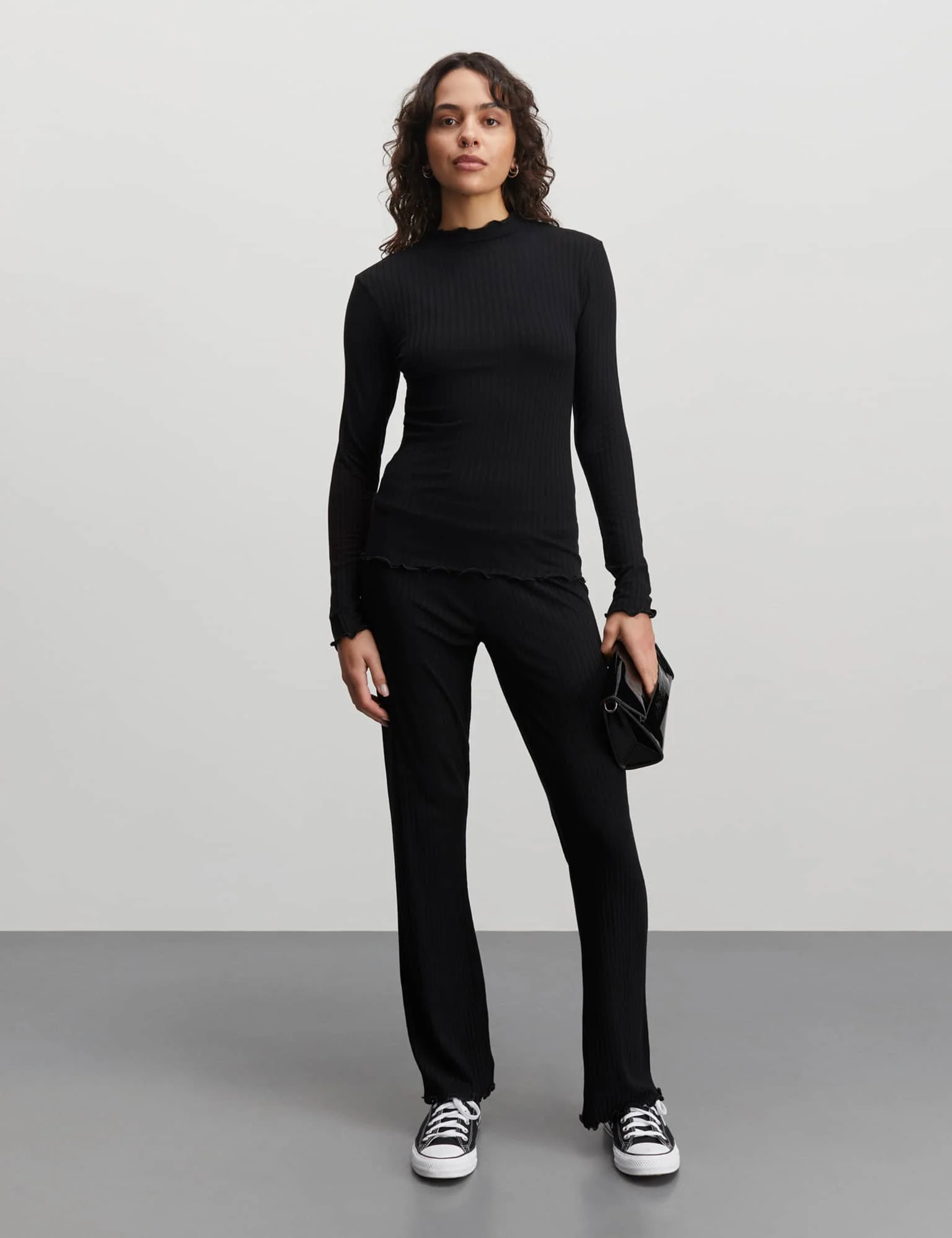 5x5 Solid Lonnie Pants FAV, Black - Image 2