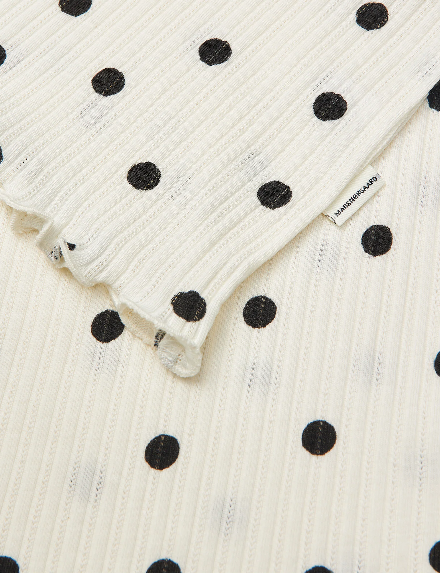 Pointella Trixina Tee AOP, Dot AOP Vanilla Ice - Image 3