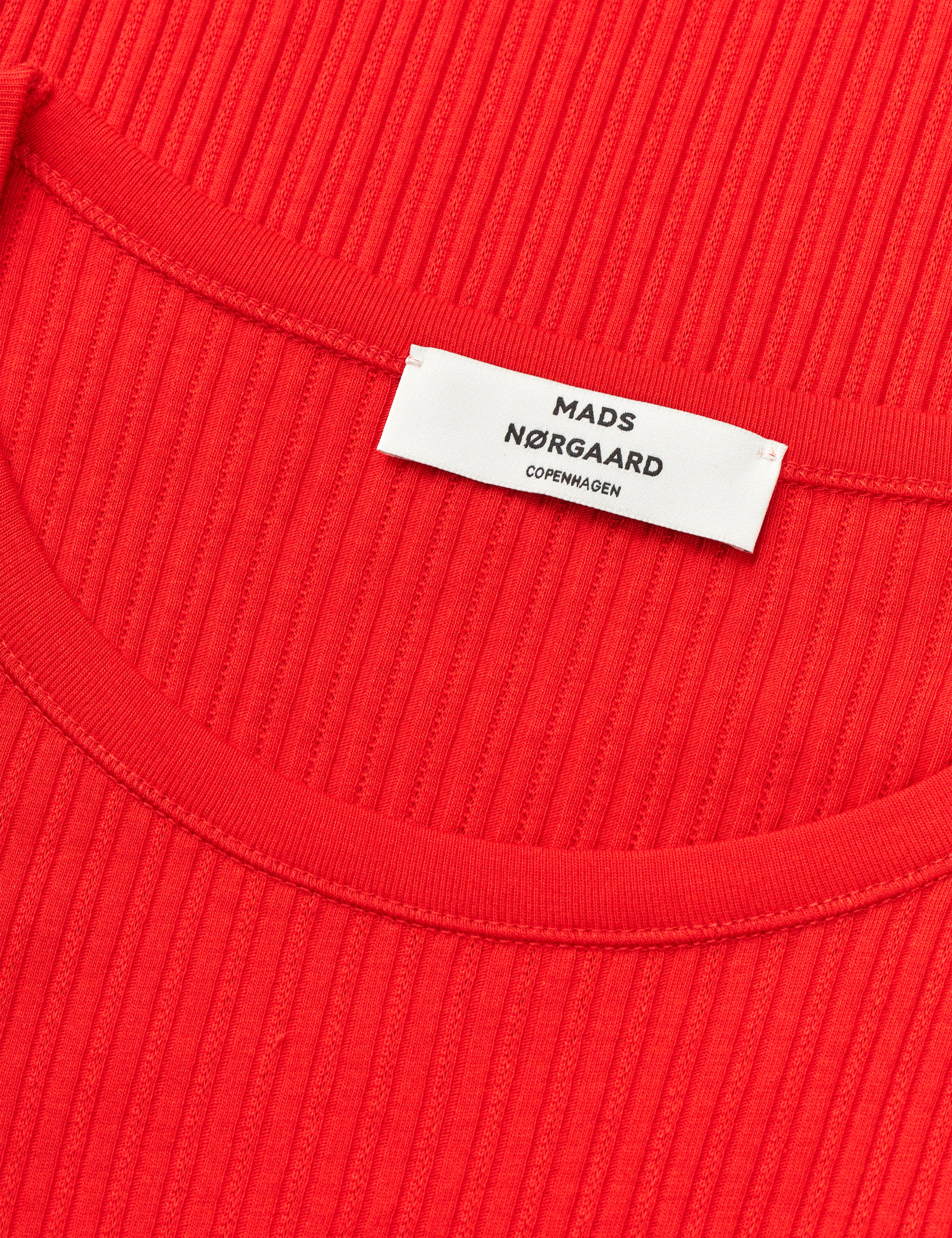 Pointella Trixy Tee, Fiery Red - Image 3